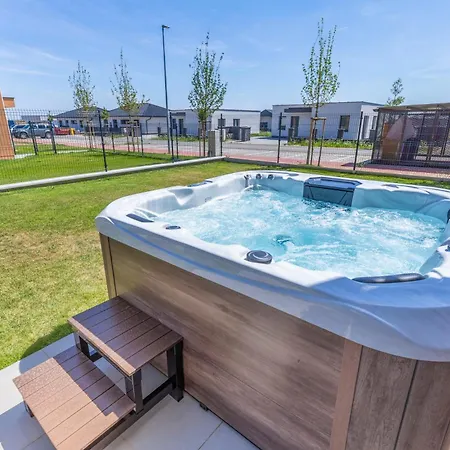 Apartmán Boho W Jacuzzi, Grill & Garden *