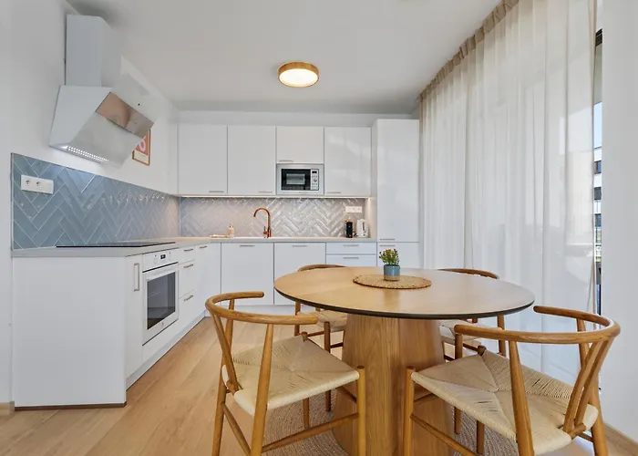 Boho W Jacuzzi, Grill & Garden